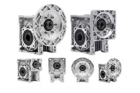 艾思捷蝸輪蝸桿減速機(jī)各種安裝方式.jpg 艾思捷蝸輪蝸桿減速機(jī)各種安裝方式.jpg