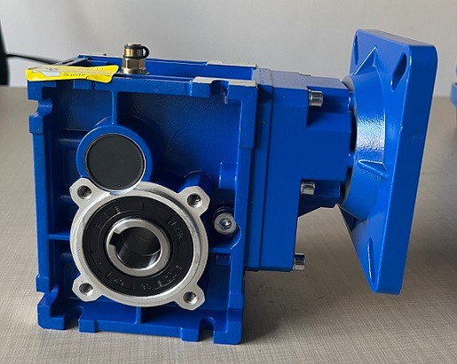 艾思捷技術教您蝸輪蝸桿減速機怎么選一款合適的伺服電機配套？ (4).jpg